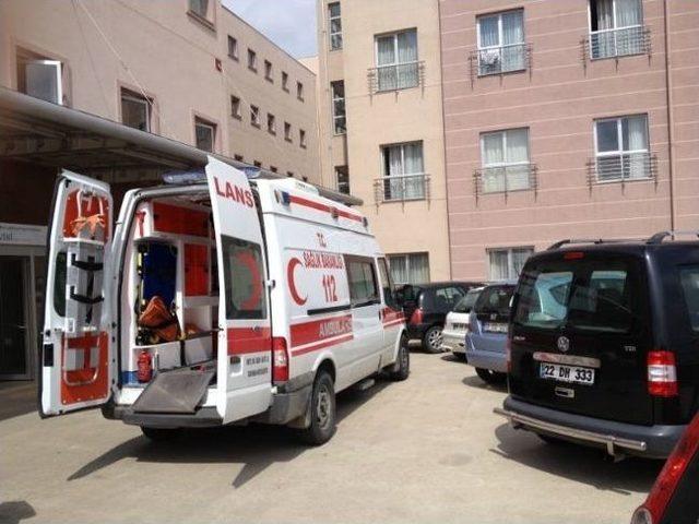 Ambulans Girişi Otoparka D&ouml;nd&uuml; 2