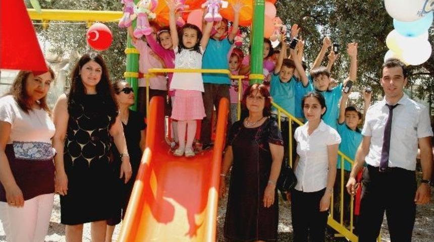 G&ouml;n&uuml;l El&ccedil;ilerinden K&ouml;y &Ccedil;ocuklarına Oyun Parkı