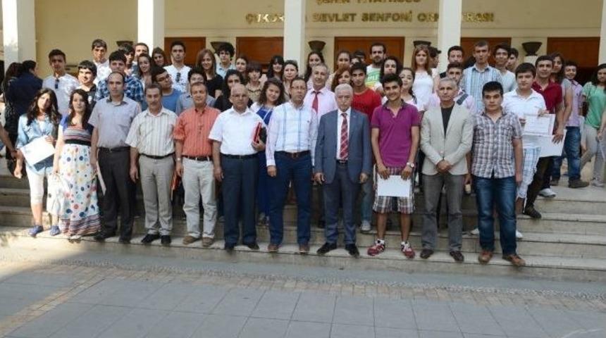 Aldırmaz Liseli Tiyatrocuları Kutladı