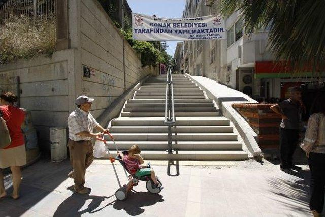 Konak’ın Yeni Merdivenleri