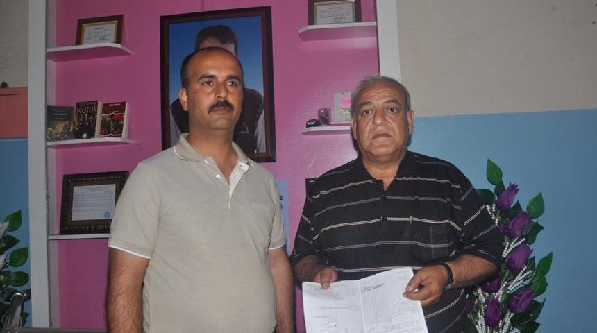 Reyhanlı'da Şehit Olan Oğulcan Tuna&rsquo;nın Karnesini Babası Aldı