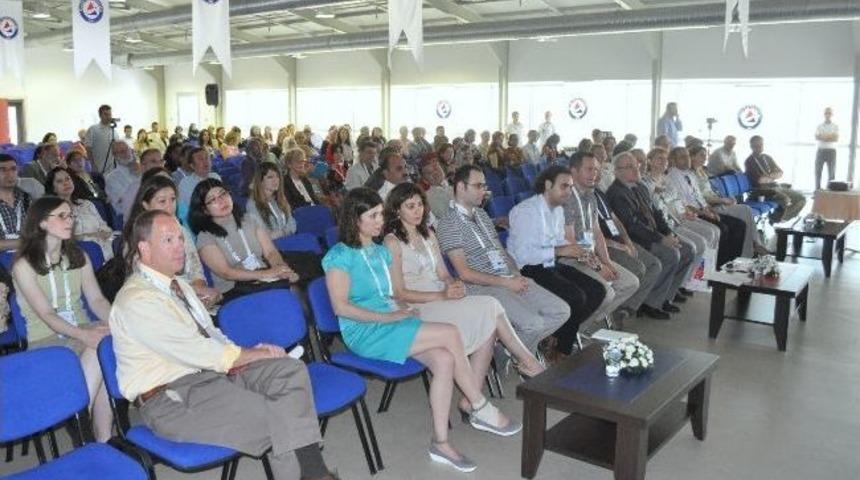 D&uuml;nya İkinci Kez İzmir &Uuml;niversitesi&rsquo;nde Buluşacak