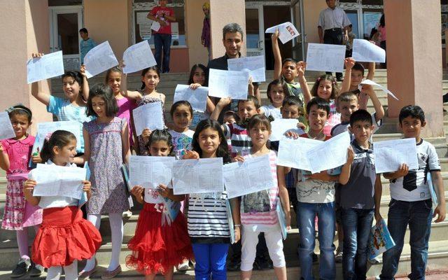 Midyat&rsquo;ta 29 Bin &Ouml;ğrenci Karne Heyecanı Yaşadı 2