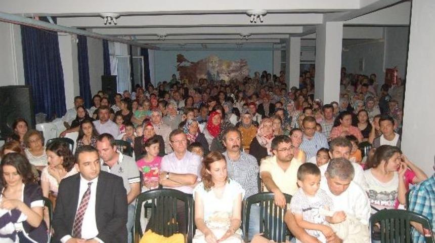 İlk&ouml;ğretim &Ouml;ğrencilerinden Mezuniyet Gecesi