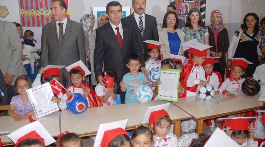 "Anne Babalar Yaz Tatilinde &Ccedil;ocuklarını Bilgisayara Mahkum Etmesin"