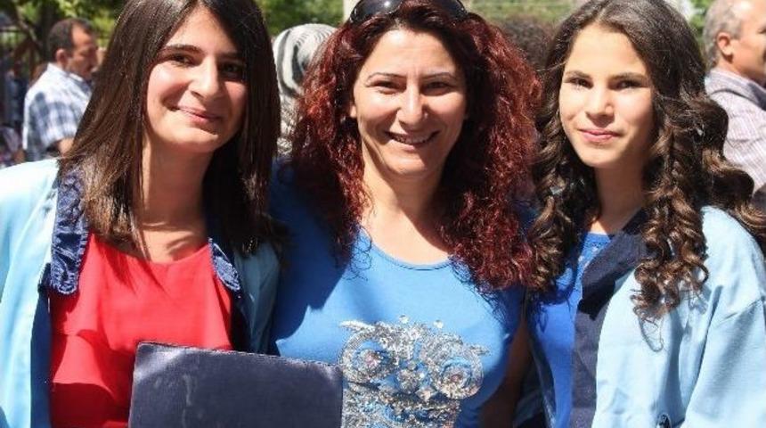 Yeni Sistem D&ouml;nemi İlk Mezunları Karne Heyecanı Yaşadı