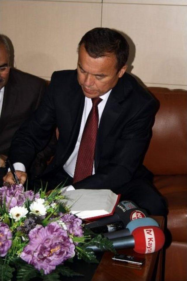 Kardeş Belediyeler Talas&rsquo;tan, Vali D&uuml;zg&uuml;n&rsquo;e Ziyaret 2