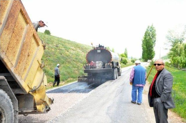 Bayburt K&ouml;y Yollarında Asfaltlama &Ccedil;alışmaları Devam Ediyor 2