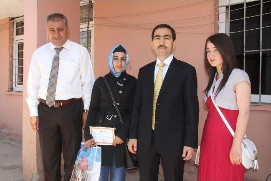 Barış S&uuml;reci Karne Sevincini İkiye Katladı