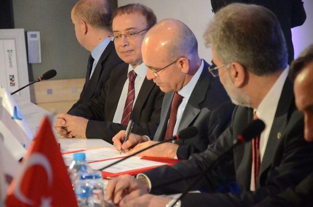 Maliye Bakanı: &Ouml;zelleştirme İdaresi Yeniden Yapılandırılacak 1