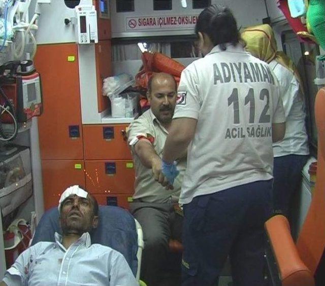 Otomobiller Kafa Kafaya &Ccedil;arpıştı: 3 Yaralı 2