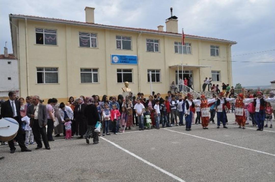 Edirne&rsquo;de 55 Bin &Ouml;ğrenci Karne Heyecanı Yaşadı