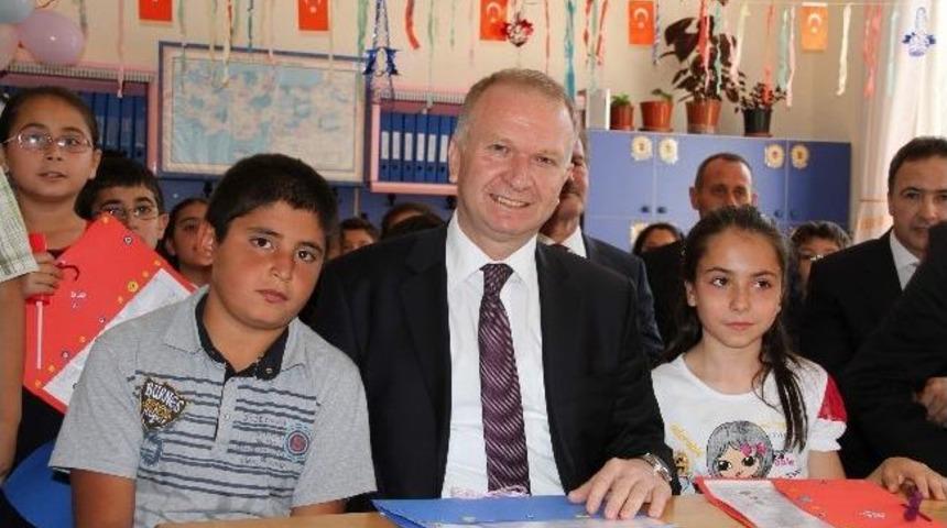 Nevşehir&rsquo;de &Ouml;ğrencilerin Karne Heyecanı