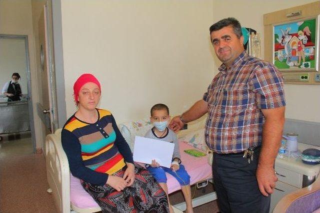 Karnelerini, Hasta Yataklarında Aldılar 2