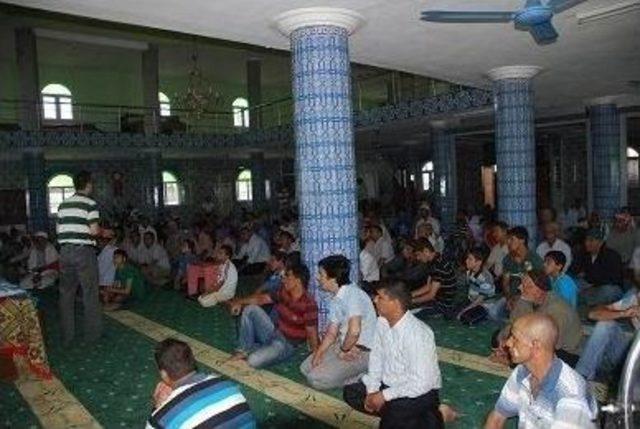 Cuma Namazı &Ouml;ncesi Cemaate Uyuşturucunun Zararları Anlatıldı 1