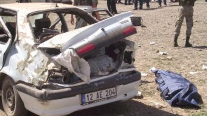 Bing&ouml;l'de trafik kazası : 1 &ouml;l&uuml;, 6 yaralı