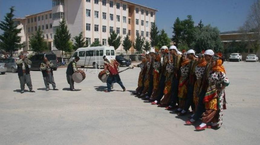 Kilis&rsquo;te 31 Bin 915 &Ouml;ğrenci Karne Aldı