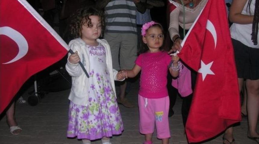 Akb&uuml;k'te Gezi Parkına Destek Eylemi