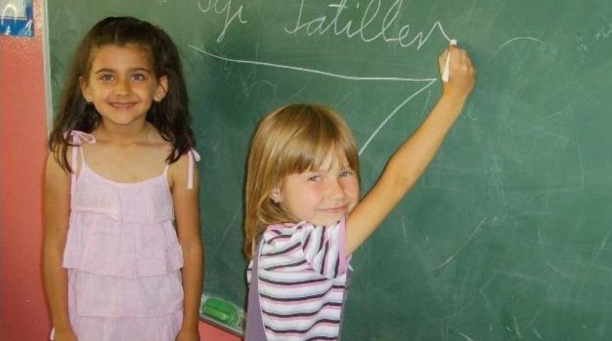 &Ouml;ğrencilerin Karne Mutluluğu