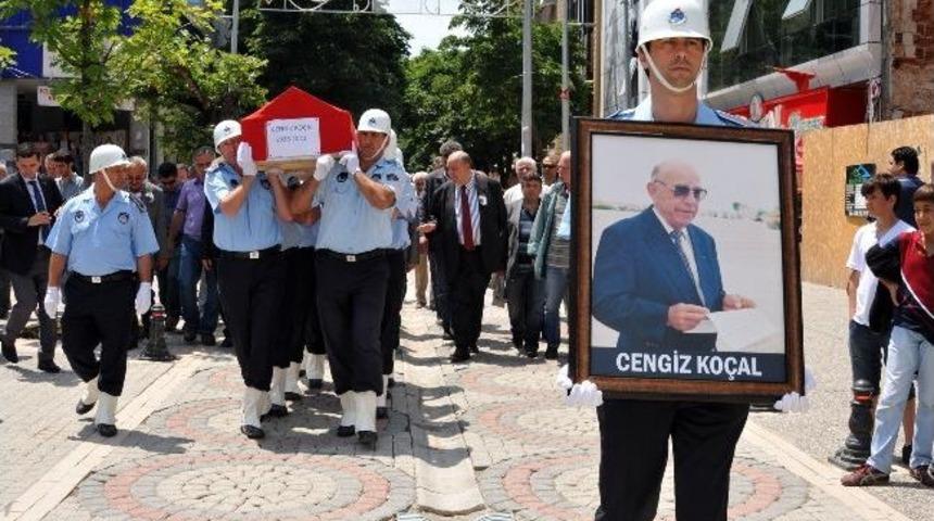 Ko&ccedil;al Son Yolculuğuna Uğurlandı