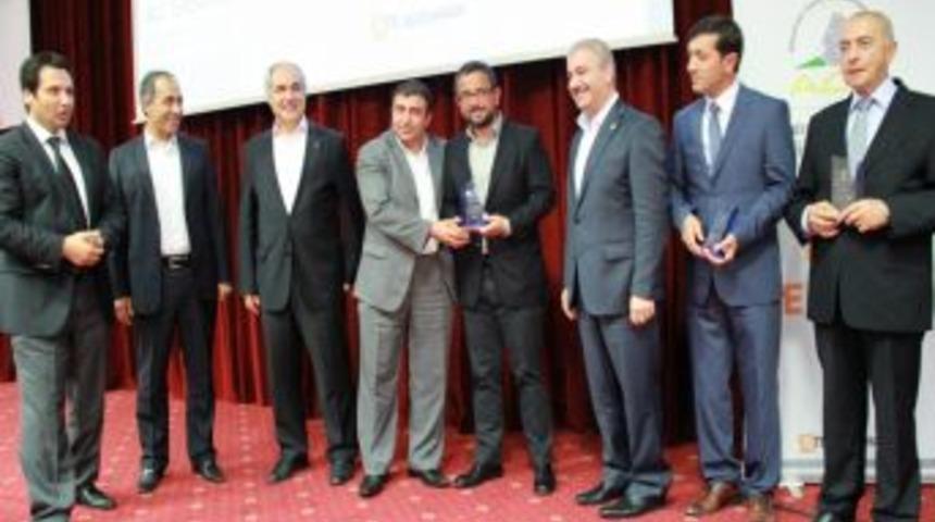 Ali Sabancı: 3.K&ouml;pr&uuml; De, 3.Havaalanı Da Mutlaka Yapılmalı