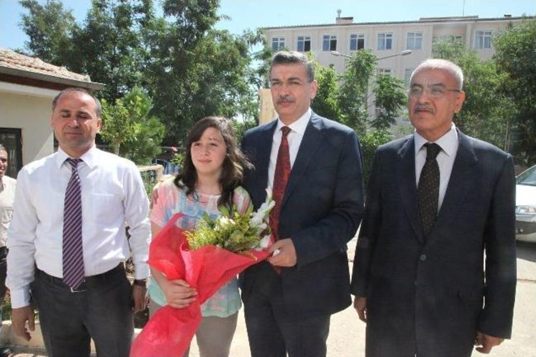 Şanlıurfa&rsquo;da 554 Bin 140 &Ouml;grenci Karne Aldı