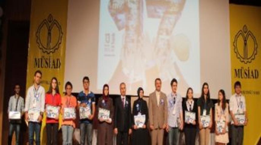 M&uuml;siad Eğitim Başarı &Ouml;d&uuml;l T&ouml;reni