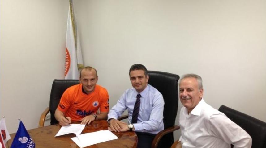 İstanbul BBSK, Alaattin Tosun Ile 1 Yıllık S&ouml;zleşme Imzaladı