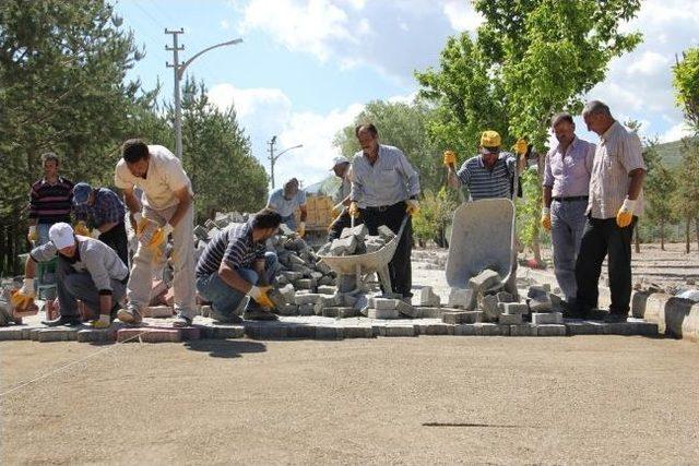 Kent Ormanı’nda Hummalı Yol Çalışması