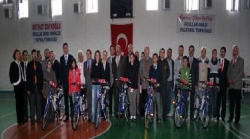 Takdir Alanlara Bisiklet, Teşekk&uuml;r Alanlara Hediye &Ccedil;eki