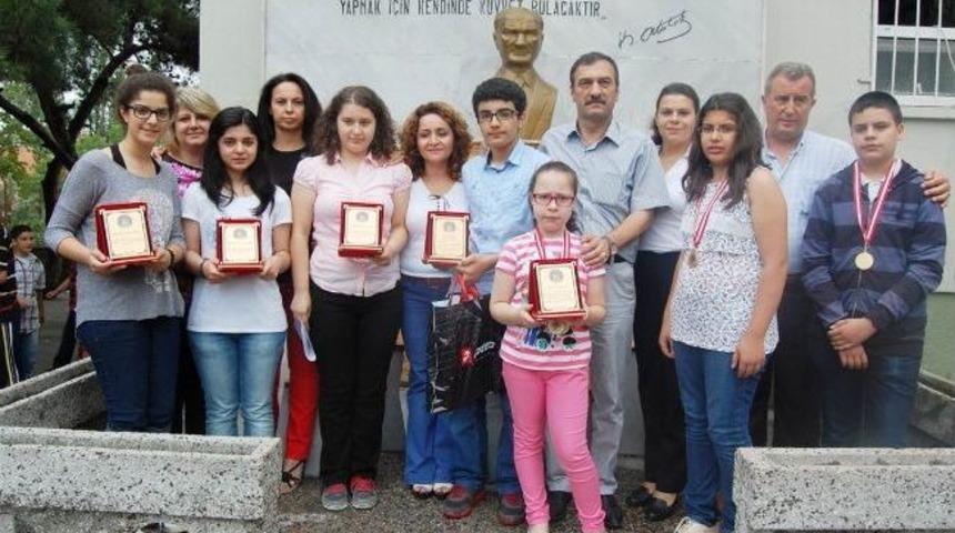 &Ouml;ğrenciler Mezuniyet T&ouml;reni İle Liselere Uğurlandı