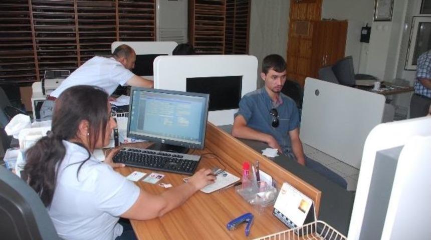 Elbistan'da N&uuml;fus M&uuml;d&uuml;rl&uuml;ğ&uuml; &Ccedil;ipli Kimlik İ&ccedil;in Hazır