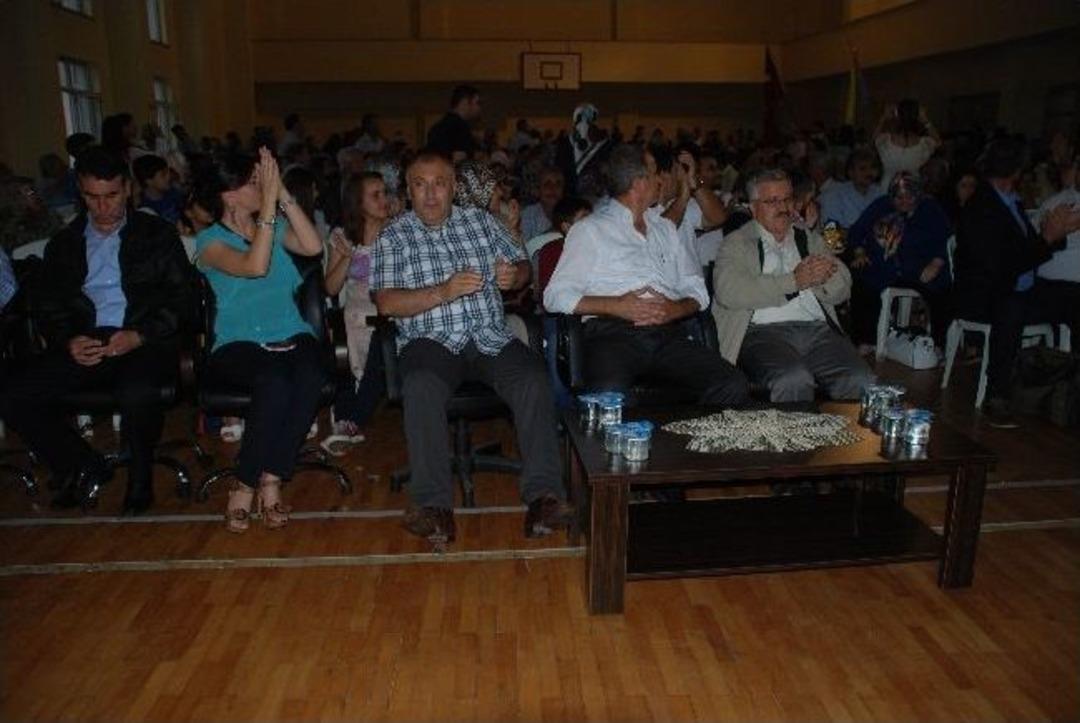 Sağlık Meslek Lisesinde Mezuniyet T&ouml;reni