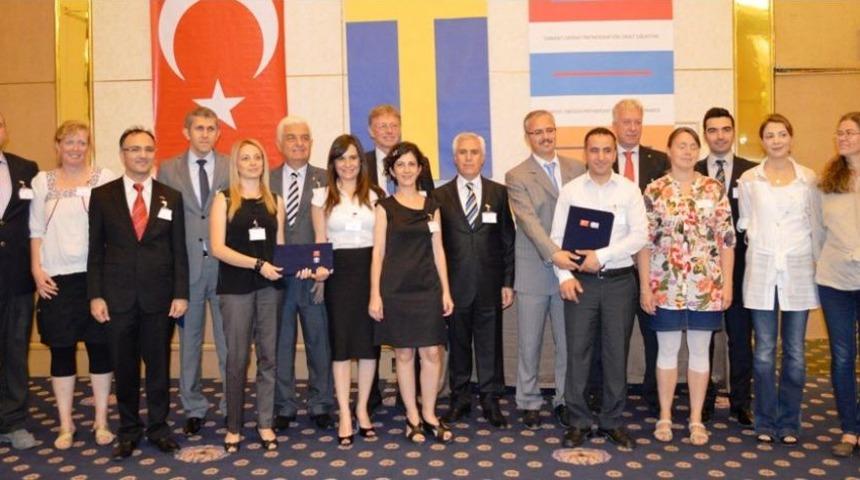 Belediyeler Ekolojik Kentsel Gelişim I&ccedil;in Uluslararası Protokol Imzaladı