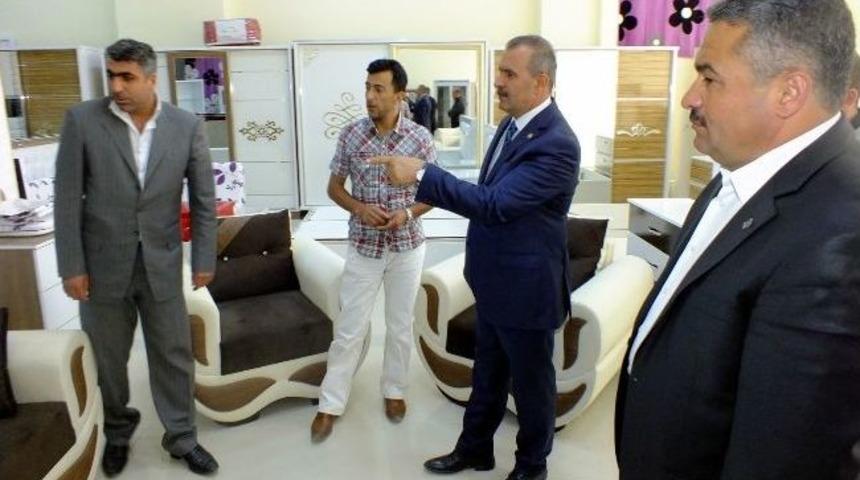 Akp Rarti Van Milletvekili Burhan Kayat&uuml;rk, Esnafları Ziyaret Etti