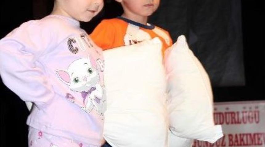 İl Sağlık M&uuml;d&uuml;rl&uuml;ğ&uuml; Kreş Ve G&uuml;nd&uuml;z Bakımevi Yılsonu Mezuniyet T&ouml;reni