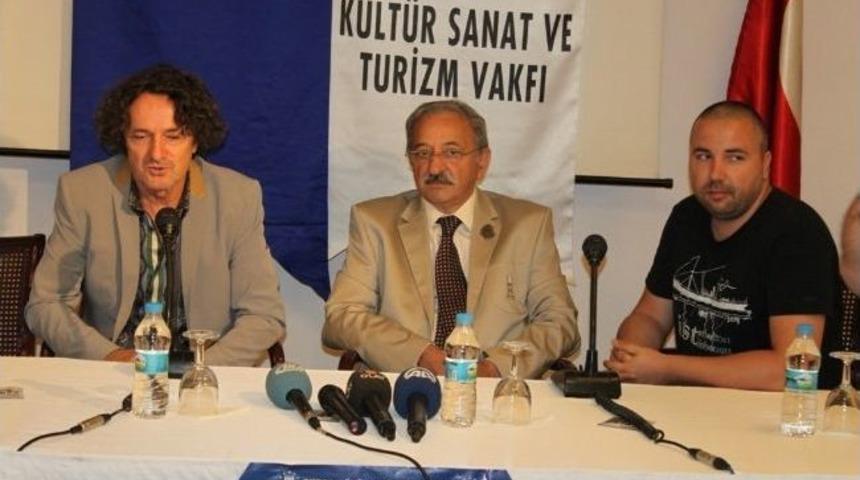 D&uuml;nyaca &Uuml;nl&uuml; Sanat&ccedil;ı Goran Bregovic Bursa&rsquo;da