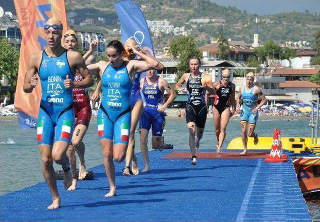 Avrupa Triatlon Şampiyonası'nda Korkutan Kaza