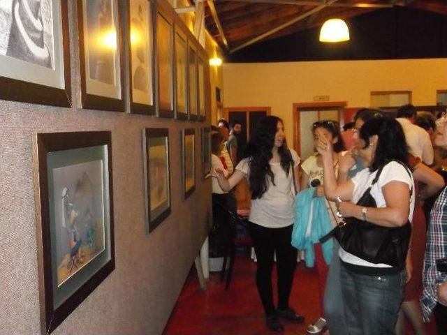 Karikat&uuml;rde Ge&ccedil; Kalan Buluşma 1