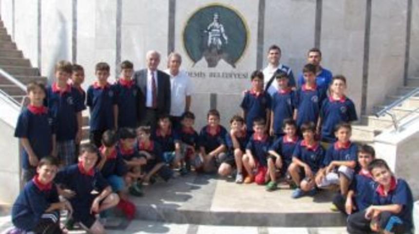 U-11&rsquo;lere Play-off Ma&ccedil;ı &Ouml;ncesi Başkan Keskin Morali