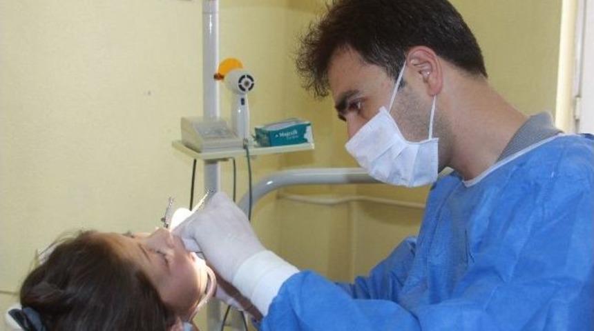 Saruhanlı Devlet Hastanesi'ne Yeni Diş Hekimi