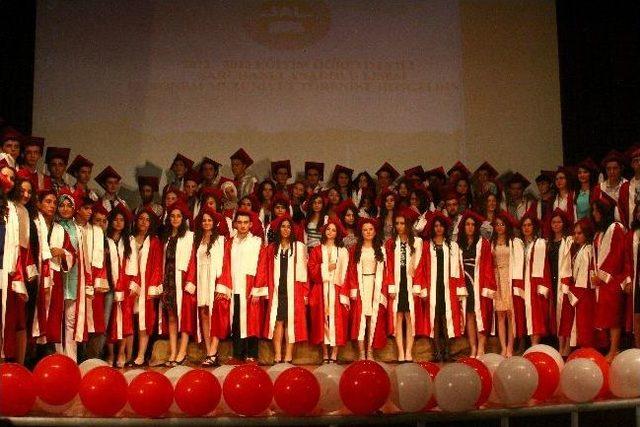 Saruhanlı Anadolu Lisesi’nde 84 Öğrenci Mezun Oldu