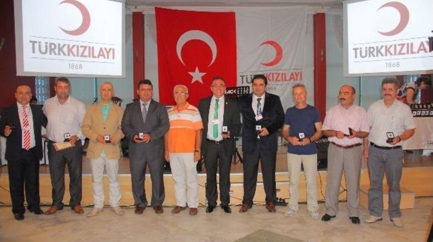 Kan Bağış&ccedil;ıları &Ouml;d&uuml;llendirildi