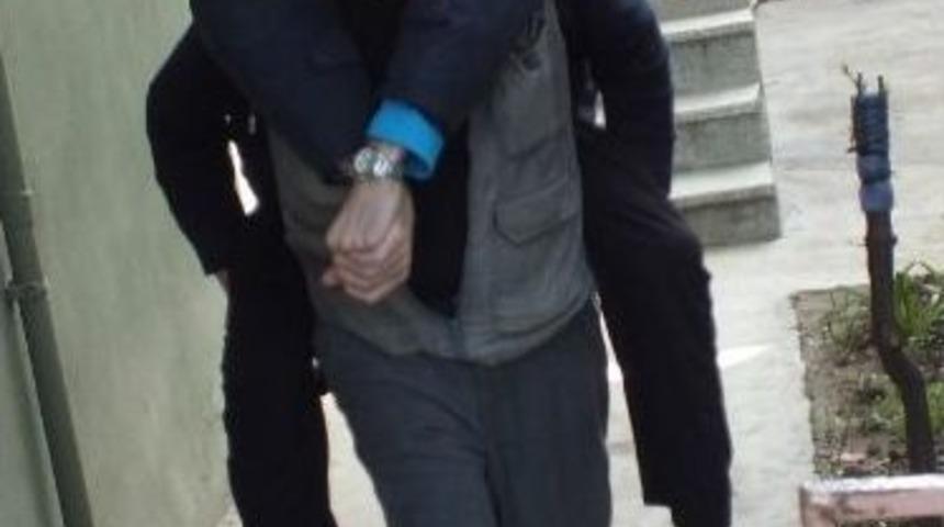 Oğlunu Sırtında Taşıyan Baba, Yılın Babası Se&ccedil;ildi