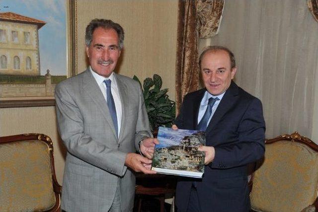 Günay, Vali Öztürk’ü Ziyaret Etti 1