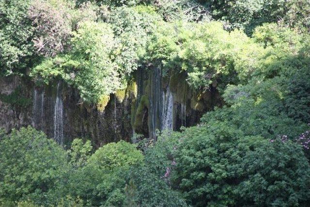 Mut Yerköprü Şelalesi Sahipsiz Kaldı 2