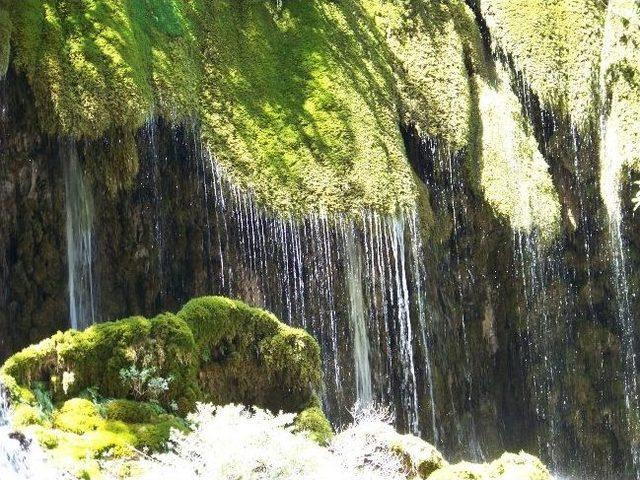 Mut Yerk&ouml;pr&uuml; Şelalesi Sahipsiz Kaldı 3