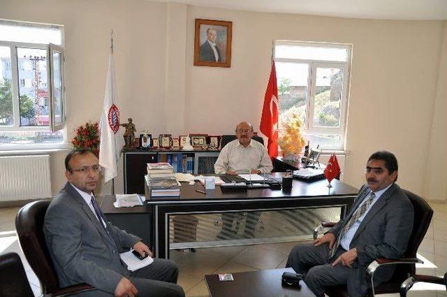 &Ccedil;edaş Genel M&uuml;d&uuml;r&uuml; Durmuş, İl&ccedil;elerde Temaslarda Bulundu 1