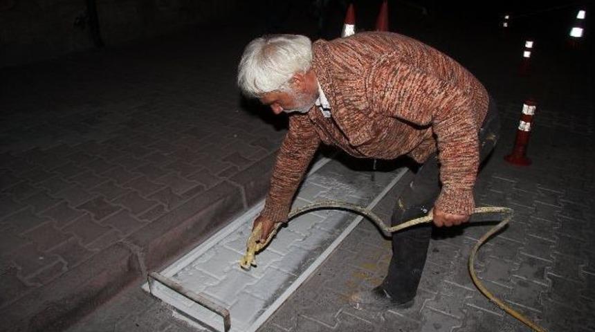 Nevşehir'de Yol &Ccedil;izgileri Yenileniyor