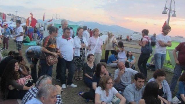 Chp Milletvekili Güven, 'gezi Parkı' Eylemcilerini Ziyaret Etti